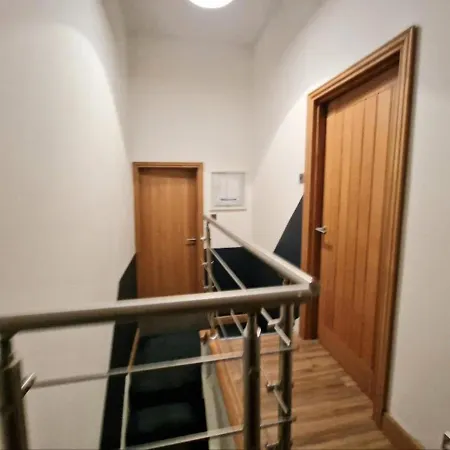 Semesterbostad Cosy 3bd Terrace House In Furness Barrow-in-Furness